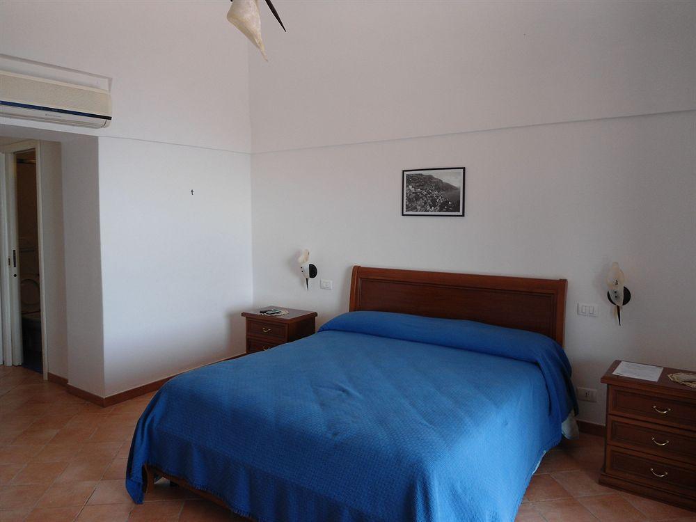Le Ghiande Bed & Breakfast โปซิตาโน ภายนอก รูปภาพ